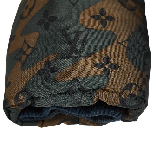 ルイ ヴィトン モノグラム カモフラージュ 中綿ジャケット サイズ:8 カーキ ナイロン シルク キッズ LOUIS VUITTON 【中古】