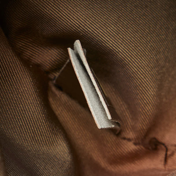 シャネル ニュートラベルライン ワンショルダーバッグ カーキ ブラウン ナイロン キャンバス レディース CHANEL 【中古】