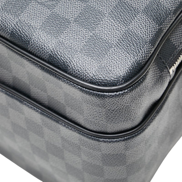 ルイ ヴィトン ダミエ グラフィット イオ ショルダーバッグ N45252 グレー ブラック PVC レザー メンズ LOUIS VUITTON 【中古】