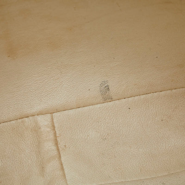 シャネル トリプルココマーク ショルダーバッグ ホワイト キャビアスキン レディース CHANEL 【中古】