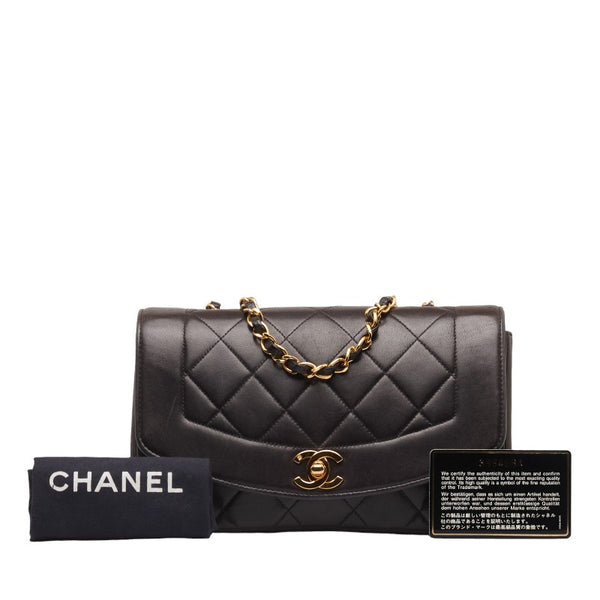 シャネル マトラッセ ダイアナ23 チェーン ショルダーバッグ  ブラック ラムスキン レザー レディース CHANEL 【中古】