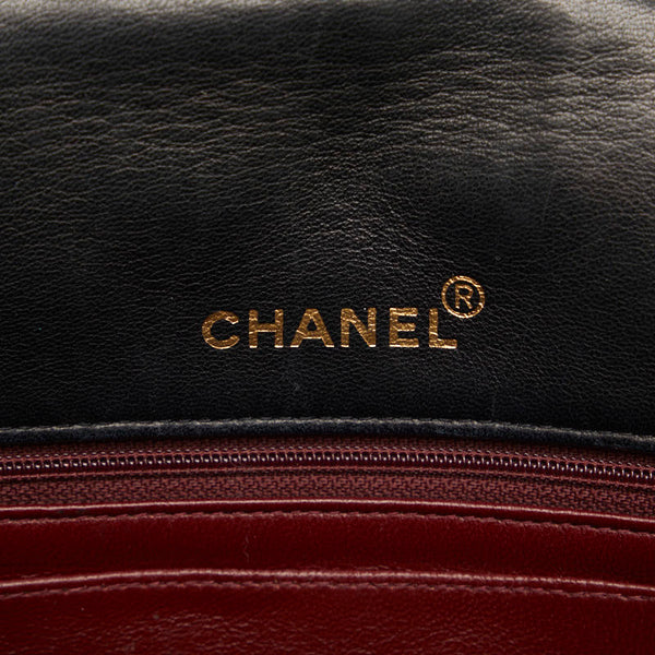 シャネル マトラッセ ダイアナ25 チェーン ショルダーバッグ ブラック ラムスキン レディース CHANEL 【中古】
