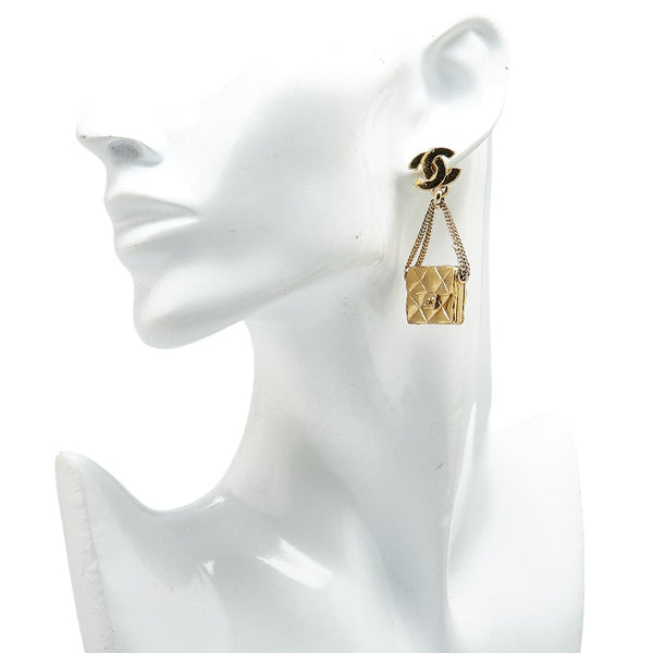 シャネル ココマーク マトラッセバッグ イヤリング ゴールド メッキ レディース CHANEL 【中古】