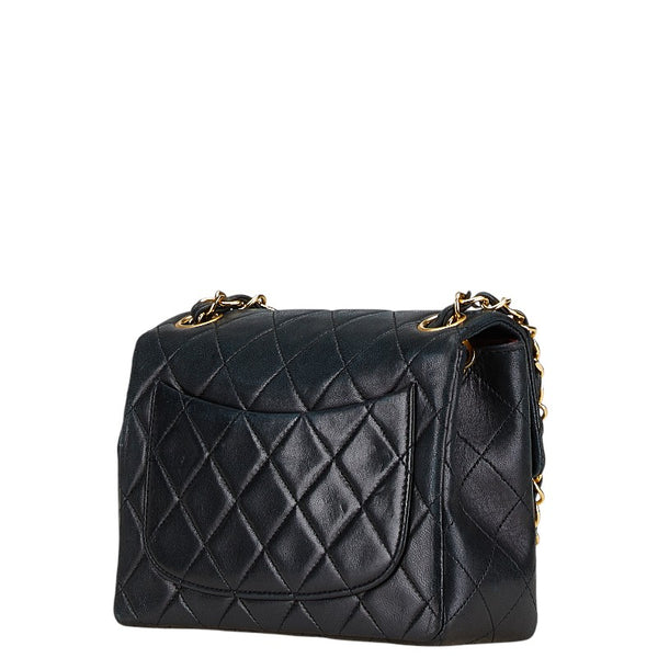 シャネル マトラッセ ココマーク チェーン ショルダーバッグ ブラック ラムスキン レディース CHANEL 【中古】