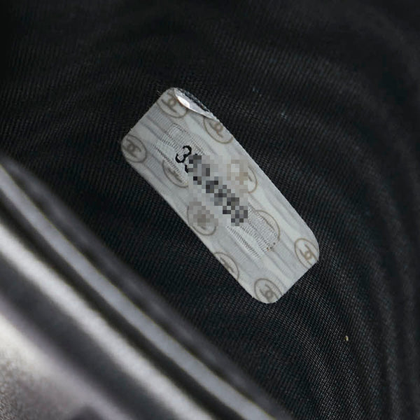 シャネル ココマーク 二つ折り財布 ブラック キャビアスキン レディース CHANEL 【中古】