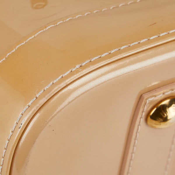 ルイ ヴィトン モノグラム ヴェルニ アルマPM ハンドバッグ M91751 ベージュプードル パテントレザー レディース LOUIS VUITTON 【中古】