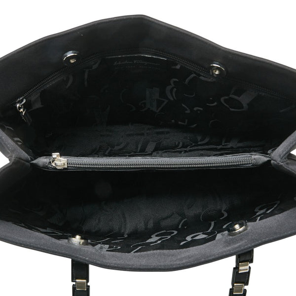 サルヴァトーレフェラガモ チェーン ショルダーバッグ AU-21 8803 ブラック ナイロン レディース Salvatore Ferragamo 【中古】