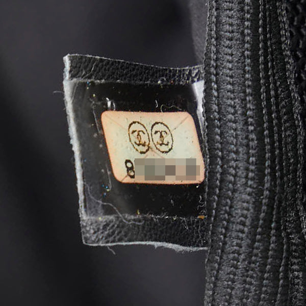 シャネル スポーツライン ココマーク ショルダーバッグ メッセンジャーバッグ オフホワイト ナイロン レザー レディース CHANEL 【中古】