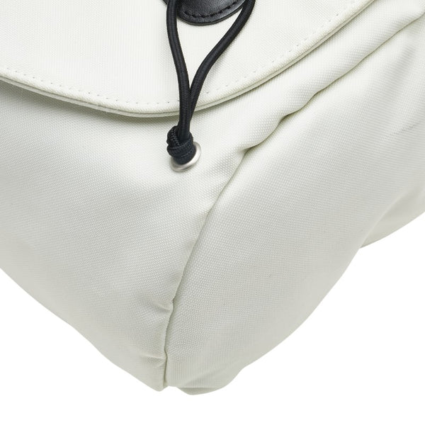 シャネル スポーツライン ココマーク ショルダーバッグ メッセンジャーバッグ オフホワイト ナイロン レザー レディース CHANEL 【中古】