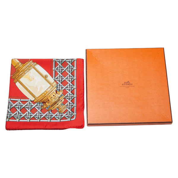 エルメス カレ90 FEUX DE ROUTE 馬車のランタン スカーフ レッド マルチカラー シルク レディース HERMES 【中古】