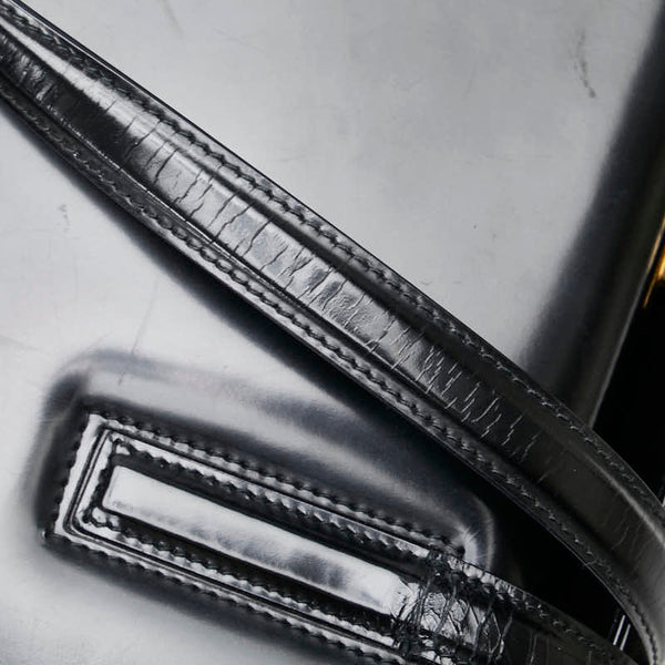 サルヴァトーレフェラガモ ガンチーニ ショルダーバッグ トートバッグ E217663 ブラック レザー レディース Salvatore Ferragamo 【中古】