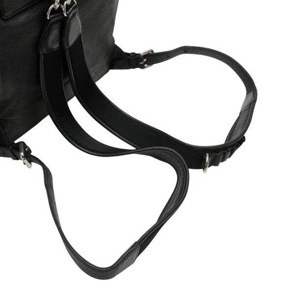 エム シー エム ロゴプレート リュック バックパック ブラック レザー レディース MCM 【中古】