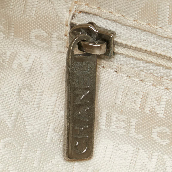 シャネル チョコバー ココマーク ハンドバッグ ミニボストン ホワイト キャビアスキン レディース CHANEL 【中古】