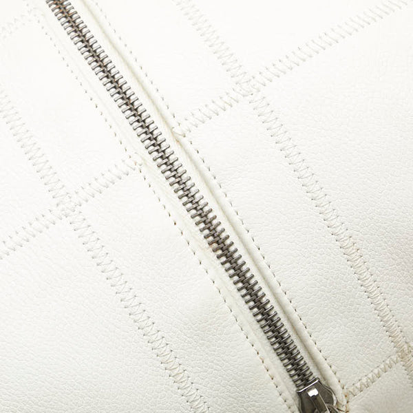 シャネル チョコバー ココマーク ハンドバッグ ミニボストン ホワイト キャビアスキン レディース CHANEL 【中古】