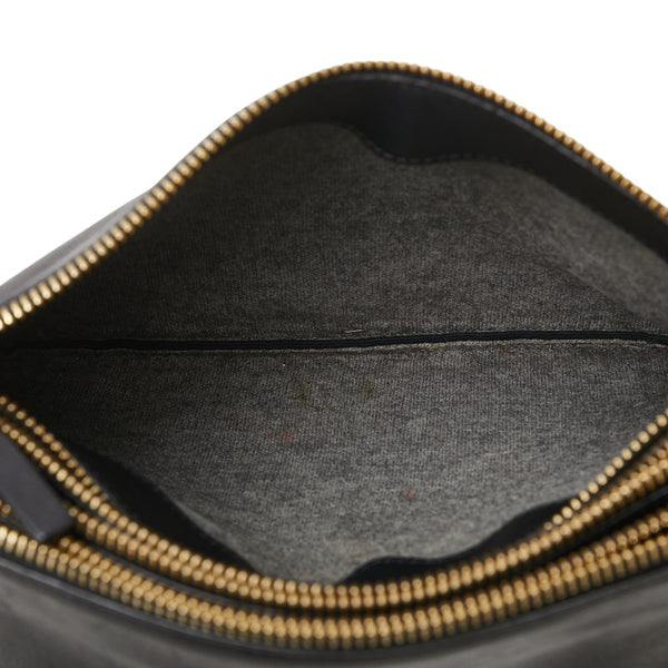 セリーヌ トリオ 斜め掛け ショルダーバッグ ブラック レザー レディース CELINE 【中古】