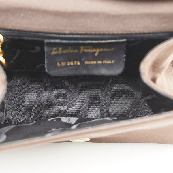 サルヴァトーレフェラガモ ヴァラリボン 斜め掛け ショルダーバッグ L21-5678 ブラウン サテン レディース Salvatore Ferragamo 【中古】