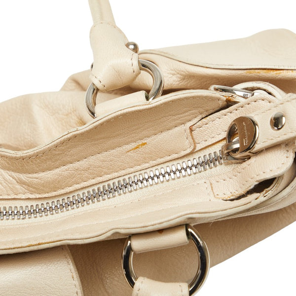 サルヴァトーレフェラガモ ガンチーニ ハンドバッグ AU-21 6317 ホワイト レザー レディース Salvatore Ferragamo 【中古】