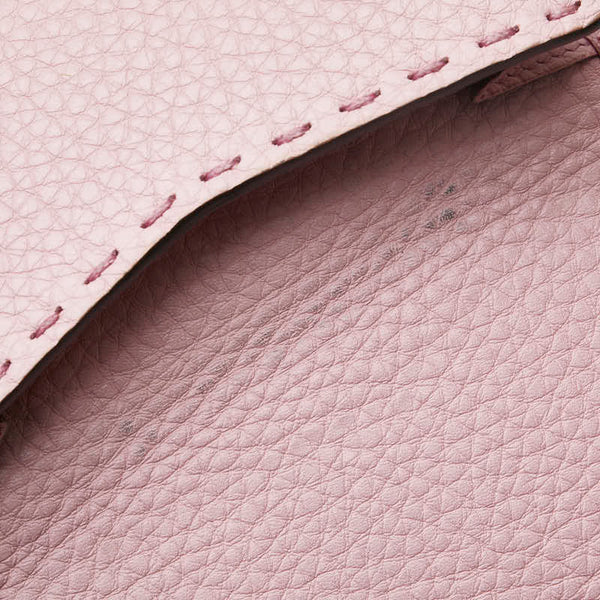 フェンディ セレリア ピーカブー 二つ折り財布 ピンク レザー レディース FENDI 【中古】