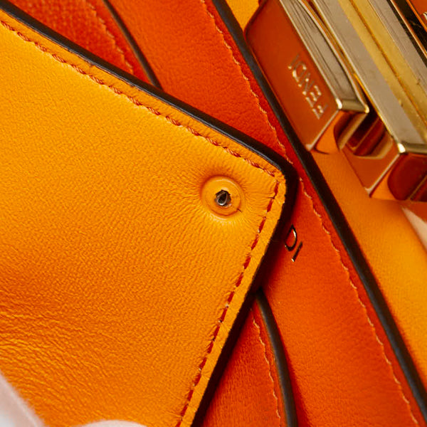 フェンディ ピーカブー アイシーユー ミディアム ハンドバッグ 8BN321 オレンジ レザー レディース FENDI 【中古】