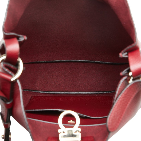 サルヴァトーレフェラガモ ガンチーニ 斜め掛け ショルダーバッグ EZ-21 H904 レッド レザー レディース Salvatore Ferragamo 【中古】