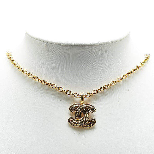 シャネル マトラッセ ココマーク ネックレス ゴールド メッキ レディース CHANEL 【中古】