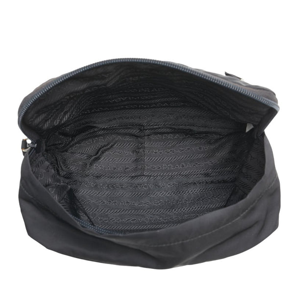 プラダ 三角ロゴプレート ポーチ ブラック ナイロン レディース PRADA 【中古】