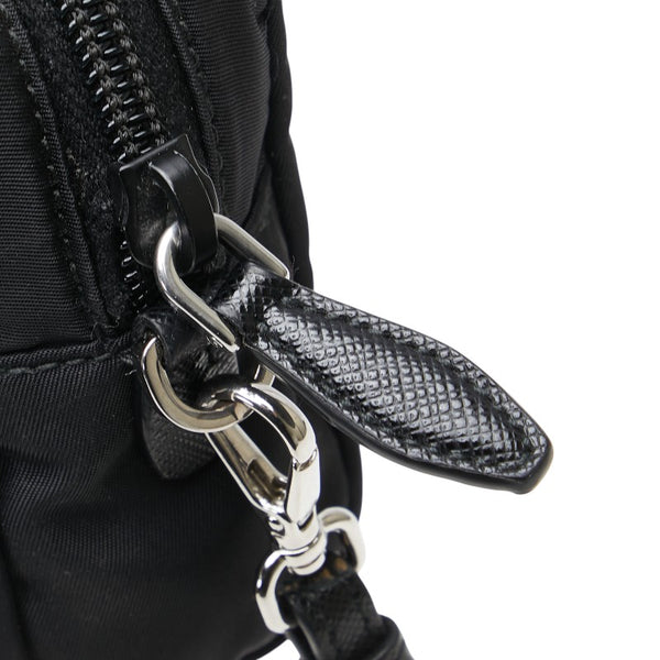 プラダ ヴェラ Re-Nylon トライアングルロゴ ポーチ 小物入れ ブラック ナイロン レディース PRADA 【中古】