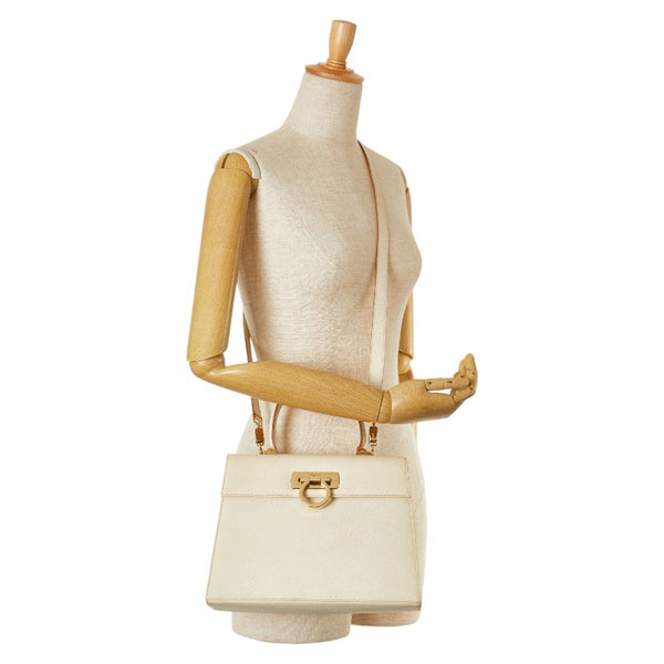 サルヴァトーレフェラガモ ガンチーニ ハンドバッグ ショルダーバッグ 2WAY アイボリー ホワイト レザー レディース Salvatore Ferragamo 【中古】