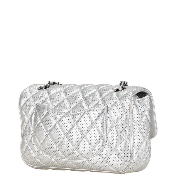 シャネル マトラッセ パンチング チェーン ショルダーバッグ シルバー レザー レディース CHANEL 【中古】