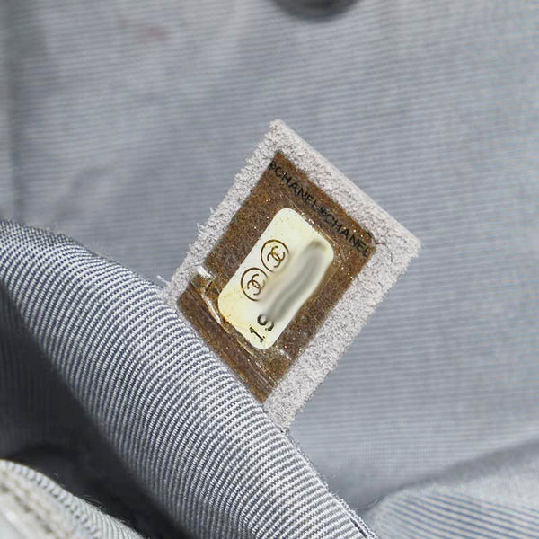 シャネル マトラッセ パンチング チェーン ショルダーバッグ シルバー レザー レディース CHANEL 【中古】