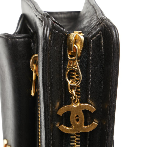 シャネル ココマーク クラッチバッグ ブラック ラムスキン レディース CHANEL 【中古】