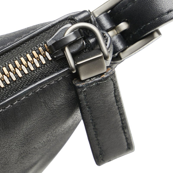 プラダ トライアングルロゴ 斜め掛け ショルダーバッグ 2VH124 ブラック レザー レディース PRADA 【中古】