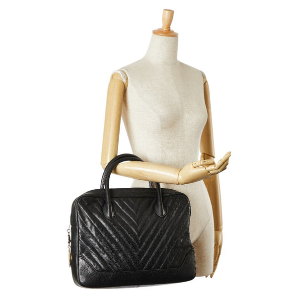 シャネル シェブロン Vステッチ ハンドバッグ ブラック キャビアスキン レディース CHANEL 【中古】