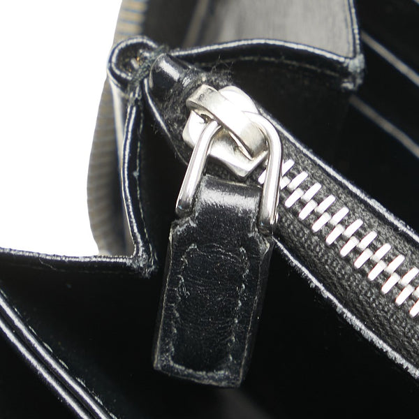 プラダ ロゴ サフィアーノ 長財布 ブラック レザー レディース PRADA 【中古】