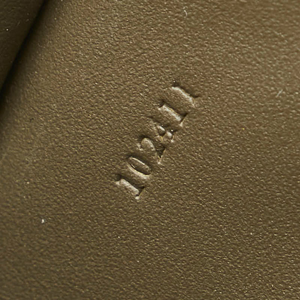 ロエベ スリム コンパクトウォレット 二つ折り財布 C779W73X01 カーキグリーン クラシックカーフ メンズ LOEWE 【中古】