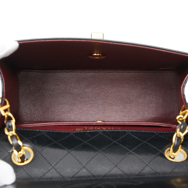 シャネル マトラッセ 台形 斜め掛け チェーン ショルダーバッグ ブラック ラムスキン レディース CHANEL 【中古】