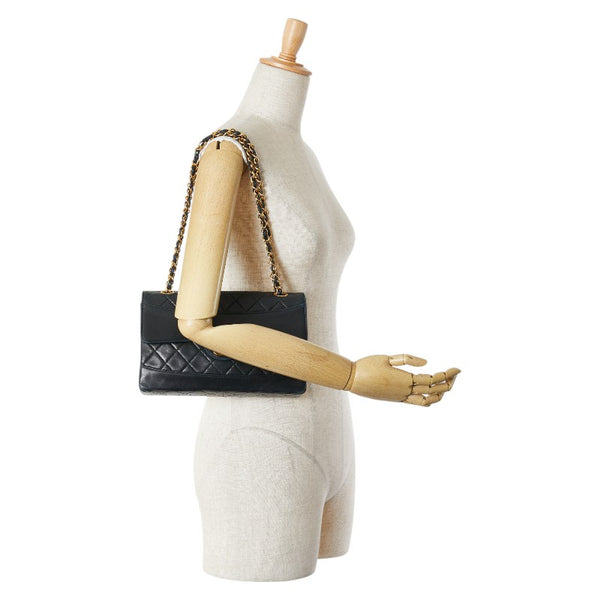 シャネル ココマーク マトラッセ チェーン ショルダーバッグ ブラック ラムスキン レディース CHANEL 【中古】