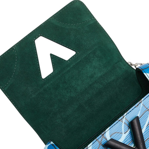 ルイ ヴィトン エピ ツイストPM アクア チェーン ショルダーバッグ ブルー マルチカラー レザー レディース LOUIS VUITTON 【中古】