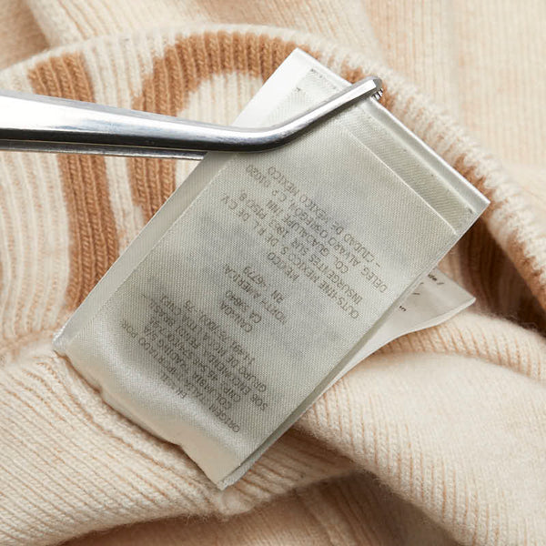 フェンディ ニット トップス サイズ：38 FZX969 ANJJ ベージュ ウール カシミヤ レディース FENDI 【中古】