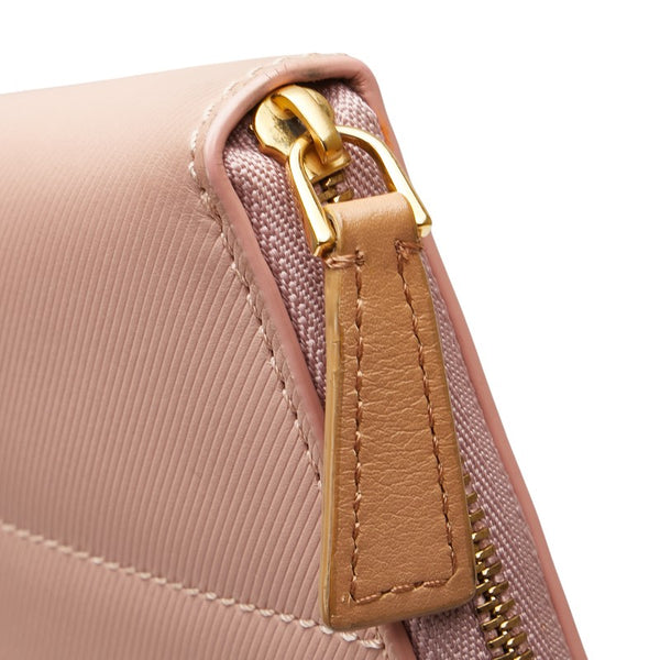 バーバリー ラウンドファスナー 長財布 ピンク レザー レディース BURBERRY 【中古】