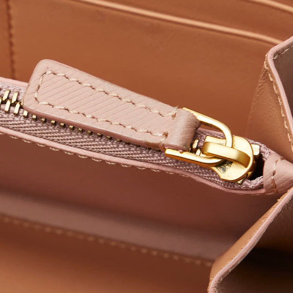 バーバリー ラウンドファスナー 長財布 ピンク レザー レディース BURBERRY 【中古】