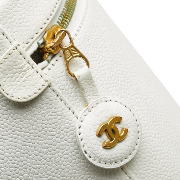 シャネル ココマーク バニティバッグ A01998 ホワイト キャビアスキン レディース CHANEL 【中古】