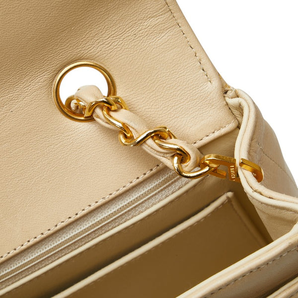 シャネル ココマーク マトラッセ チェーン ショルダーバッグ オフホワイト ラムスキン レディース CHANEL 【中古】