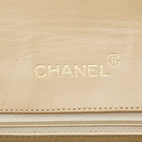 シャネル ココマーク マトラッセ チェーン ショルダーバッグ オフホワイト ラムスキン レディース CHANEL 【中古】