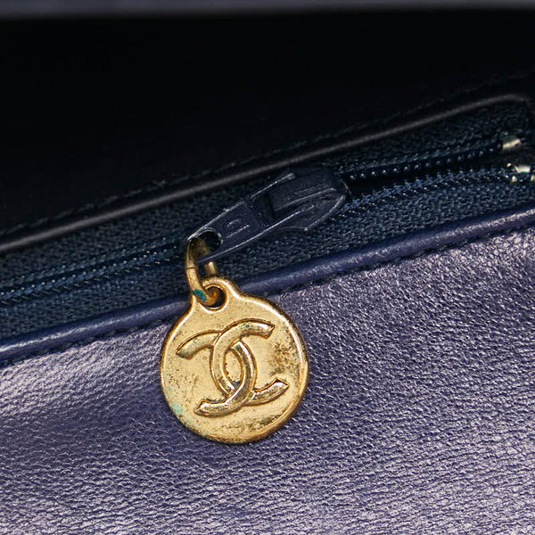 シャネル ココマーク マトラッセ チェーン ショルダーバッグ ネイビー ラムスキン レディース CHANEL 【中古】