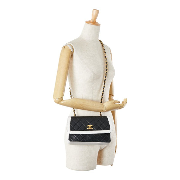 シャネル ココマーク マトラッセ チェーン ショルダーバッグ ブラック ホワイト ラムスキン レディース CHANEL 【中古】