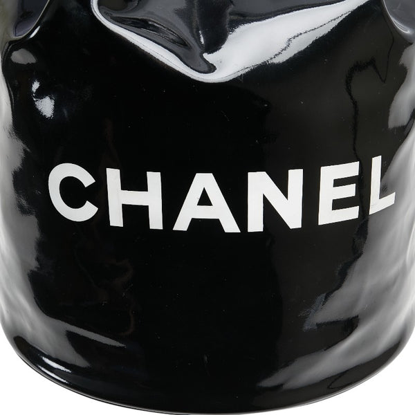 シャネル ノベルティ ショルダーバッグ ブラック ホワイト パテントレザー レディース CHANEL 【中古】