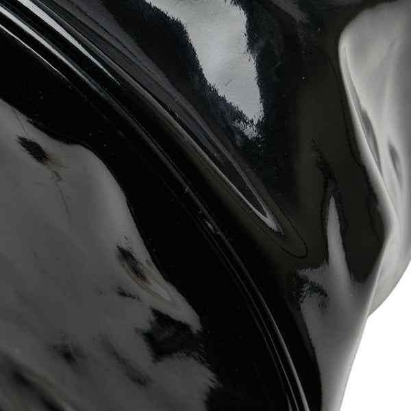 シャネル ノベルティ ショルダーバッグ ブラック ホワイト パテントレザー レディース CHANEL 【中古】