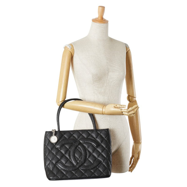 シャネル マトラッセ 復刻トート ココマーク トートバッグ ブラック シルバー キャビアスキン レディース CHANEL 【中古】