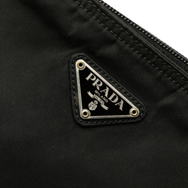 プラダ 三角ロゴプレート 斜め掛け ショルダーバッグ ブラック ナイロン レディース PRADA 【中古】